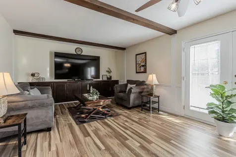 154 Hendrie Avenue Burlington ON L7T 4C2