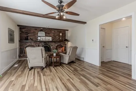 154 Hendrie Avenue Burlington ON L7T 4C2