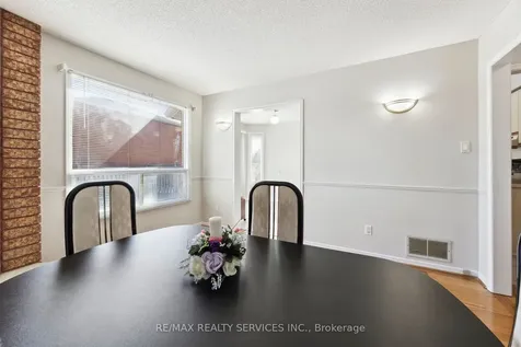 37 Candy Crescent Brampton ON L6X 3Z7