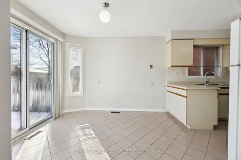 37 Candy Crescent Brampton ON L6X 3Z7