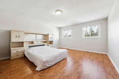 37 Candy Crescent Brampton ON L6X 3Z7