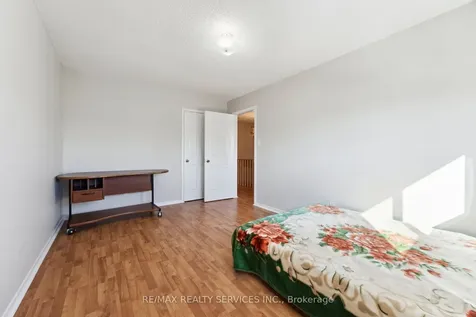 37 Candy Crescent Brampton ON L6X 3Z7