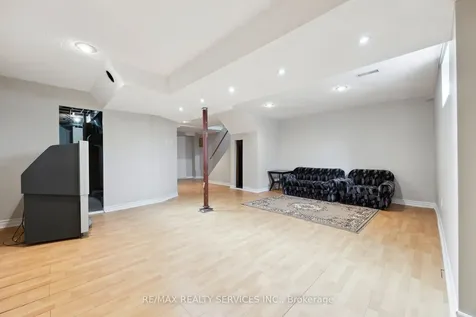 37 Candy Crescent Brampton ON L6X 3Z7