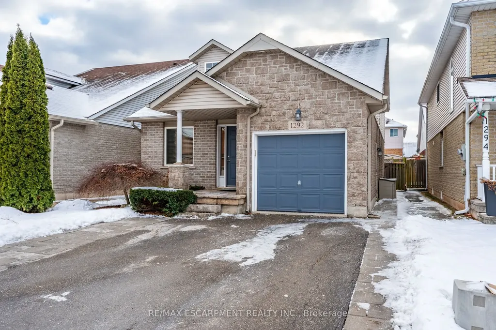 1292 Inglehart Drive Burlington ON L7M 4Z4