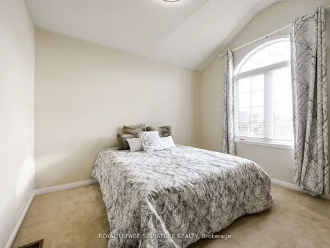 3207 Munson Crescent Burlington ON L7M 0C2