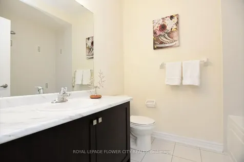 20 Brent Stephens Way Brampton ON L7A 5B6