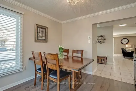 2234 Shadetree Avenue Burlington ON L7L 6L4