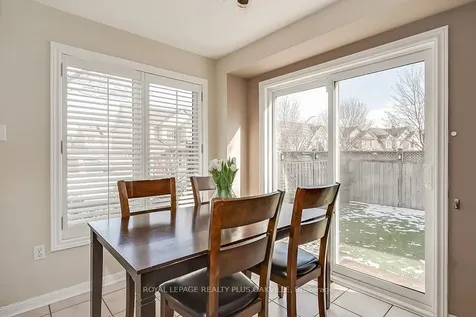 2234 Shadetree Avenue Burlington ON L7L 6L4