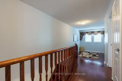 18 Newark Way Brampton ON L7A 2V1