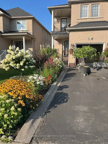 18 Newark Way Brampton ON L7A 2V1