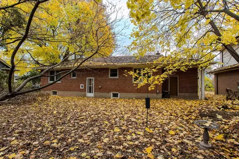 4041 Apple Valley Lane Burlington ON L7L 1E8