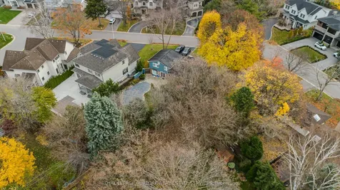 4041 Apple Valley Lane Burlington ON L7L 1E8