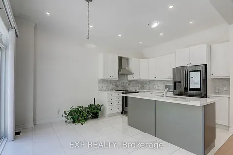 21 Ash Hill Avenue Caledon ON L7C 4E8