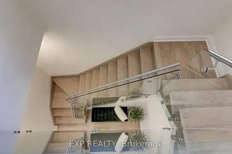 21 Ash Hill Avenue Caledon ON L7C 4E8