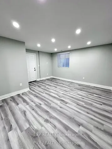 21 Ash Hill Avenue Caledon ON L7C 4E8