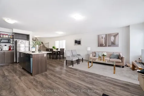 186 Golden Springs Drive Brampton ON L7A 4N9