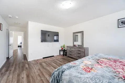 186 Golden Springs Drive Brampton ON L7A 4N9