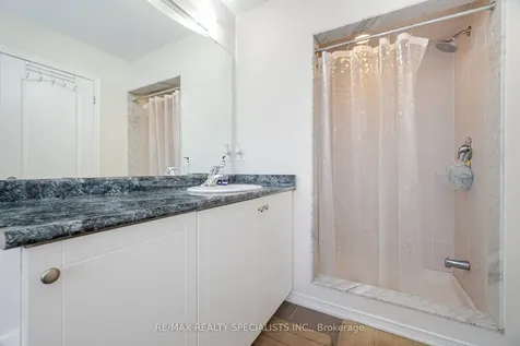 186 Golden Springs Drive Brampton ON L7A 4N9