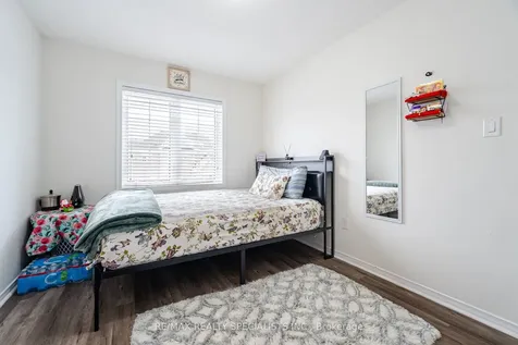 186 Golden Springs Drive Brampton ON L7A 4N9