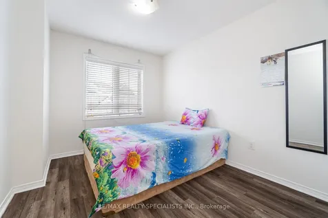 186 Golden Springs Drive Brampton ON L7A 4N9