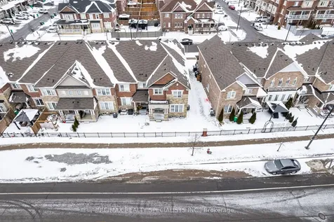 186 Golden Springs Drive Brampton ON L7A 4N9