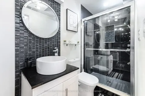 1433 Reynolds Avenue Burlington ON L7M 3B6