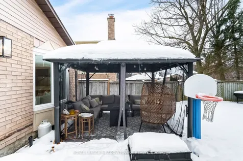 1433 Reynolds Avenue Burlington ON L7M 3B6