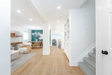 1433 Reynolds Avenue Burlington ON L7M 3B6