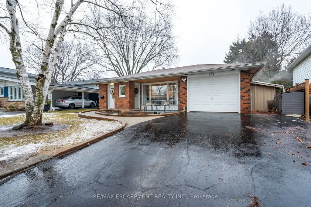 555 Elwood Road Burlington ON L7N 3C6