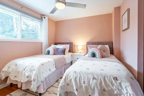 555 Elwood Road Burlington ON L7N 3C6