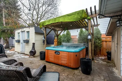 555 Elwood Road Burlington ON L7N 3C6