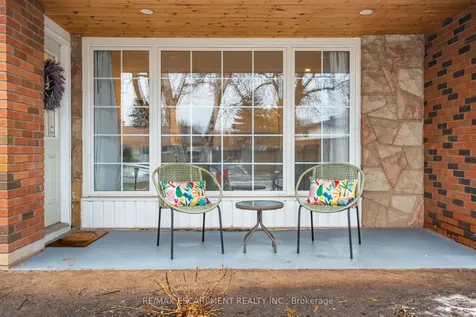 555 Elwood Road Burlington ON L7N 3C6