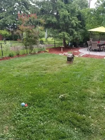 555 Elwood Road Burlington ON L7N 3C6