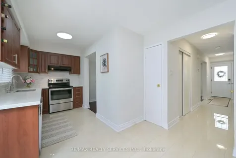 54 Nancy Mccredie Drive Brampton ON L6X 2N6