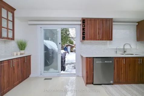 54 Nancy Mccredie Drive Brampton ON L6X 2N6