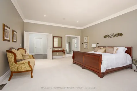 4179 Lakeshore Road Burlington ON L7L 1A5