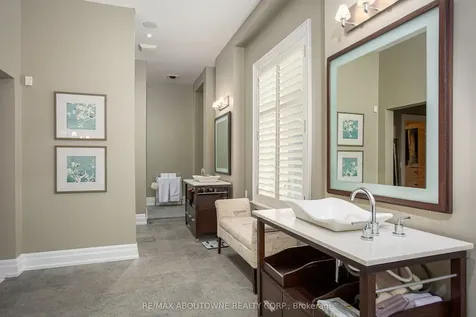 4179 Lakeshore Road Burlington ON L7L 1A5