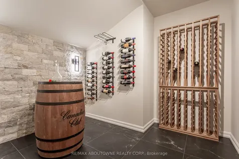 4179 Lakeshore Road Burlington ON L7L 1A5