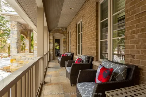 4179 Lakeshore Road Burlington ON L7L 1A5