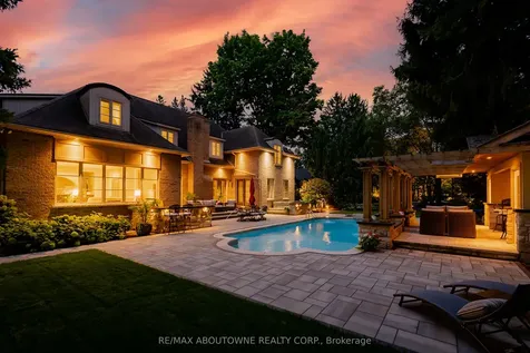 4179 Lakeshore Road Burlington ON L7L 1A5