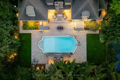 4179 Lakeshore Road Burlington ON L7L 1A5