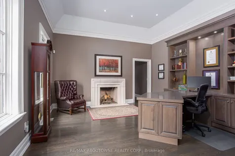 4179 Lakeshore Road Burlington ON L7L 1A5