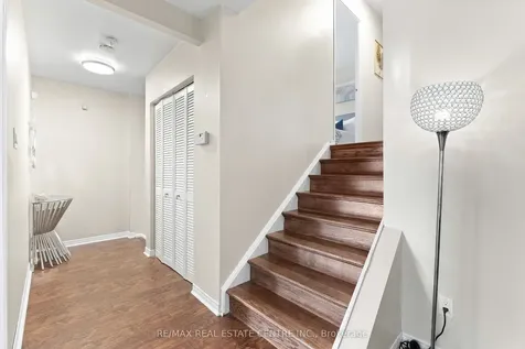 103 Griselda Crescent Brampton ON L6S 1M4