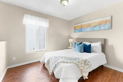 103 Griselda Crescent Brampton ON L6S 1M4