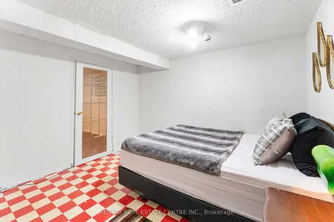 103 Griselda Crescent Brampton ON L6S 1M4