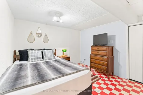 103 Griselda Crescent Brampton ON L6S 1M4