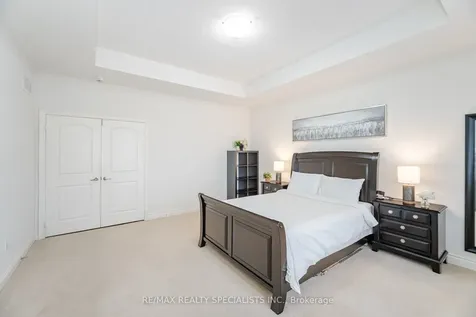 42 Balloon Crescent Brampton ON L6P 4B8