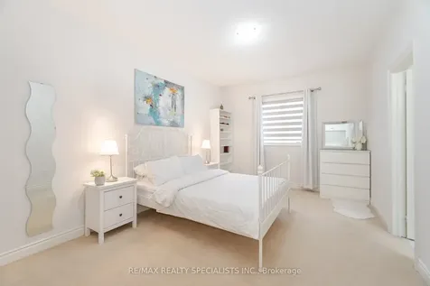 42 Balloon Crescent Brampton ON L6P 4B8