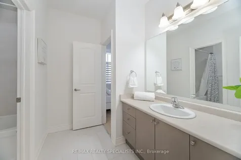 42 Balloon Crescent Brampton ON L6P 4B8