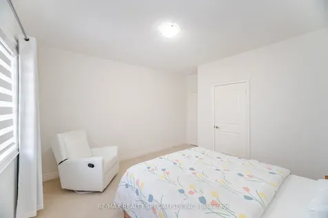 42 Balloon Crescent Brampton ON L6P 4B8